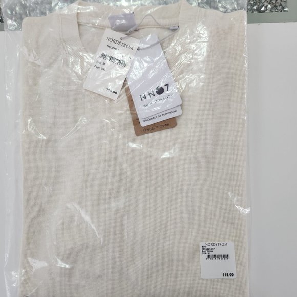 NWT - NO NATIONALITY NN07 - Picture 2 of 4